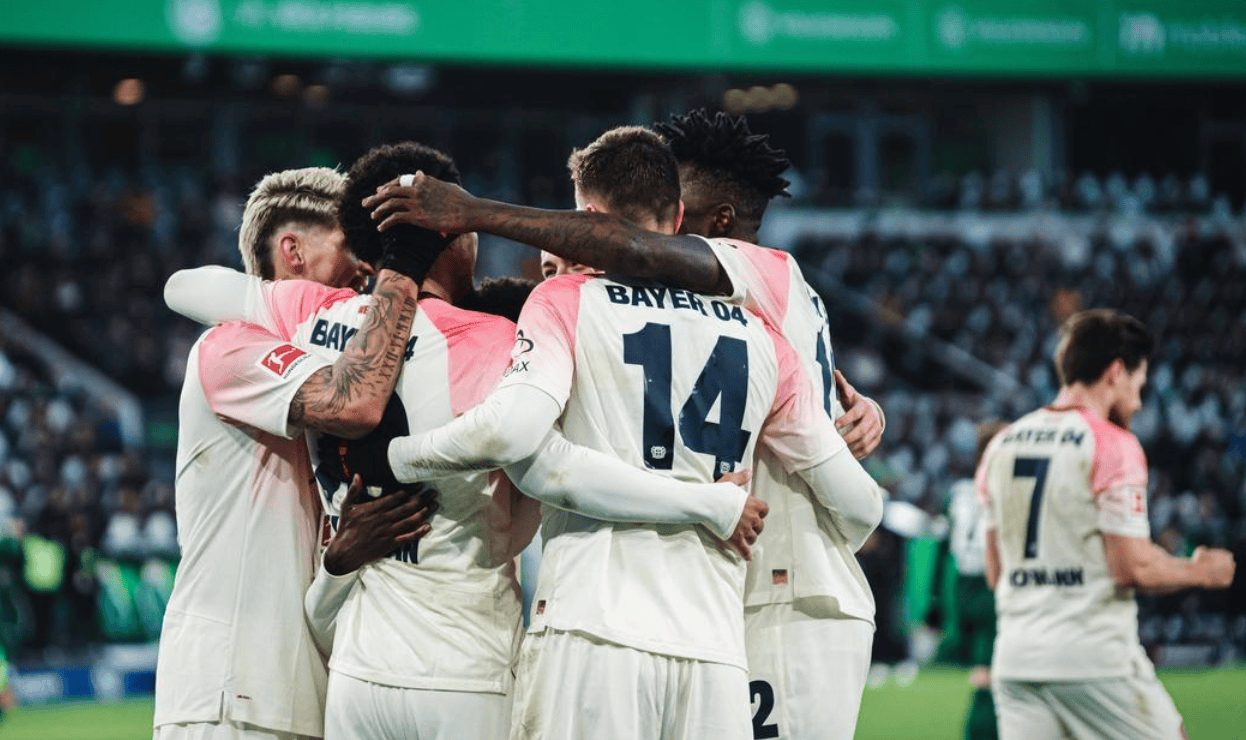 一场3-1踢出3连胜,德甲劲旅征服客场,升到第2,追赶拜仁