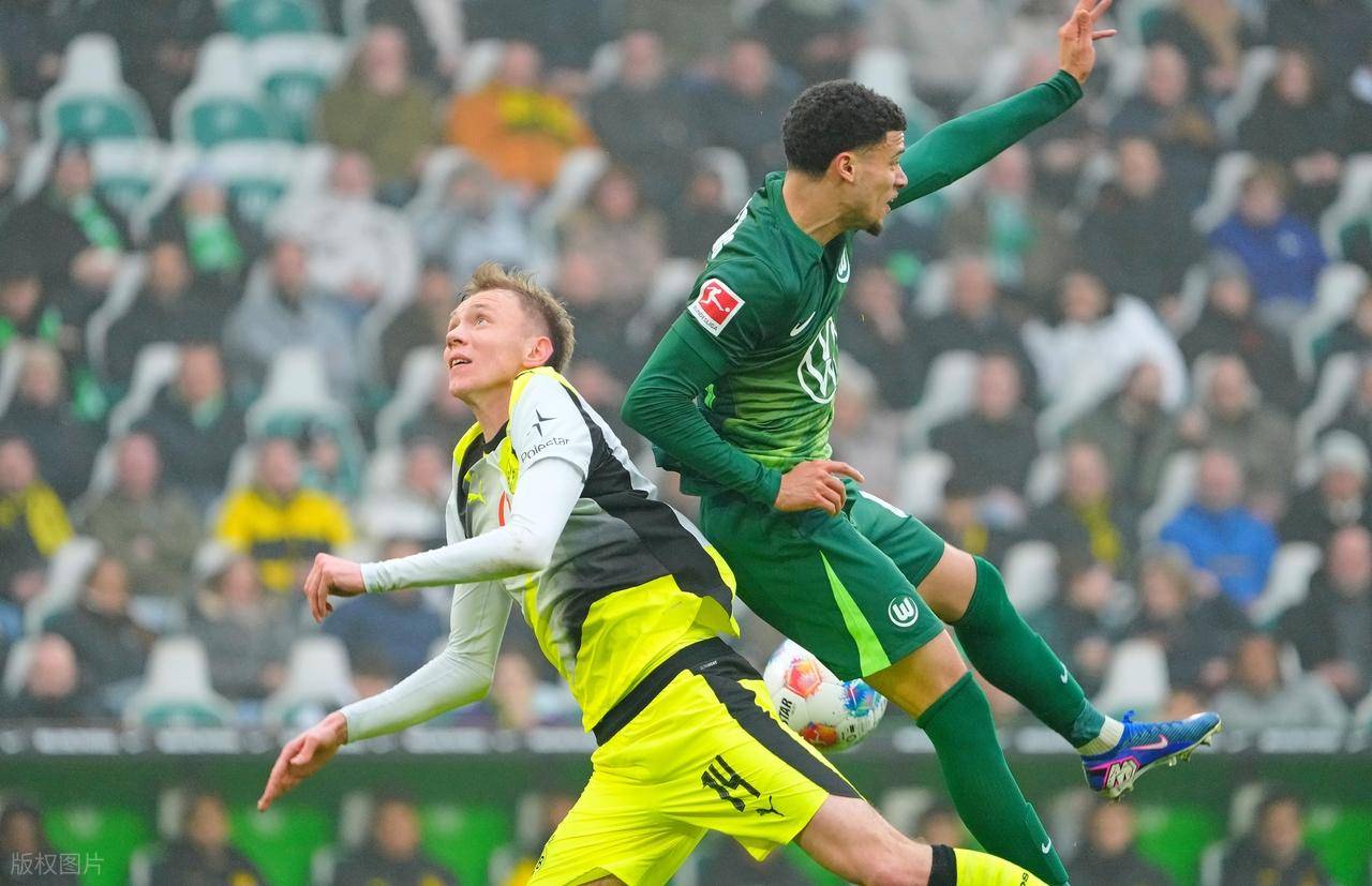 随着沃尔夫斯堡1-2,拜仁领先优势缩小至3分,德甲争冠白热化了