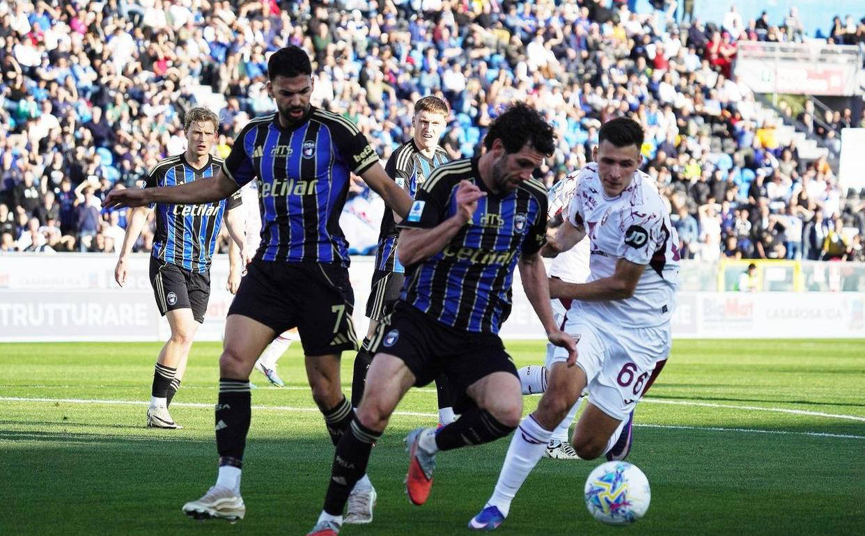 意甲最新积分榜更新:都灵小胜比萨,国米大胜罗马,博洛尼亚险胜克雷莫内塞