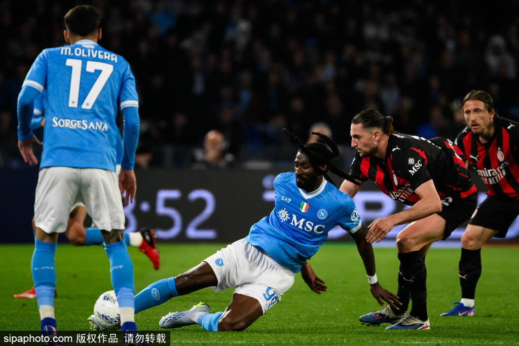 强强对话首败…米兰打意甲前六5胜3平1负,战绩亮眼却已差国米9分
